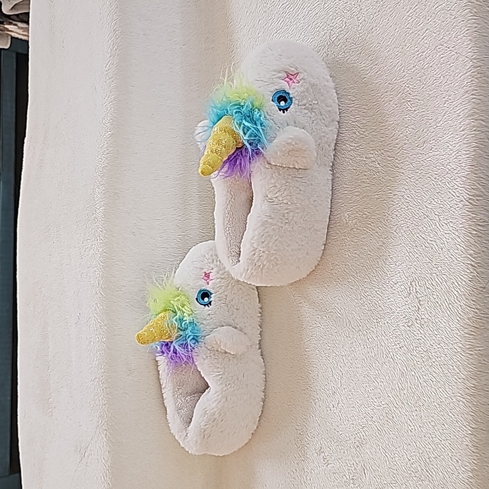 CAT & JACK | Unicorn Slippers, Faux Fur, Colorful - Picture 6 of 9
